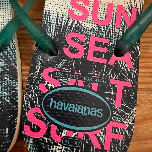 Sandals - Picture 4 of 4